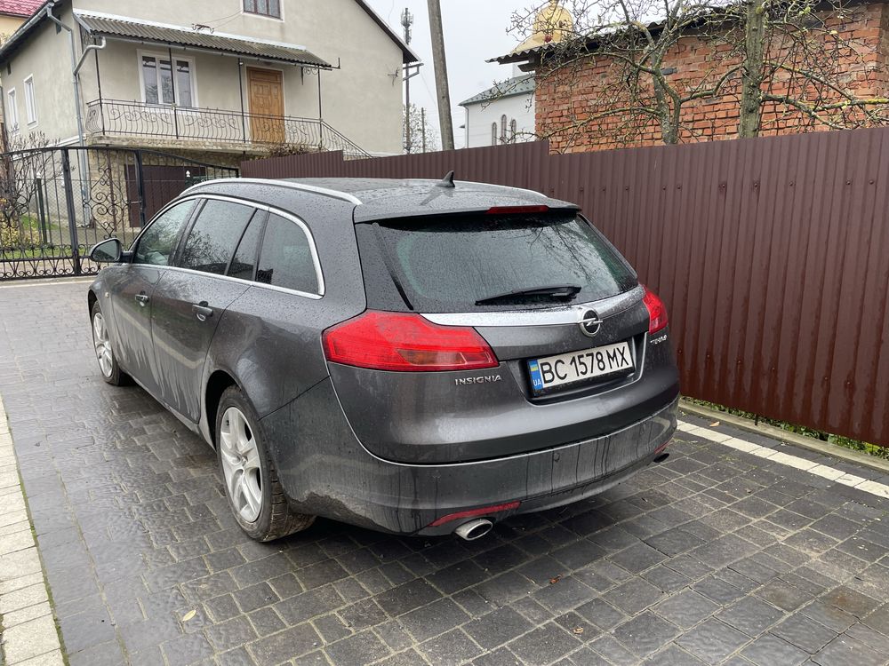 Продам opel insignia