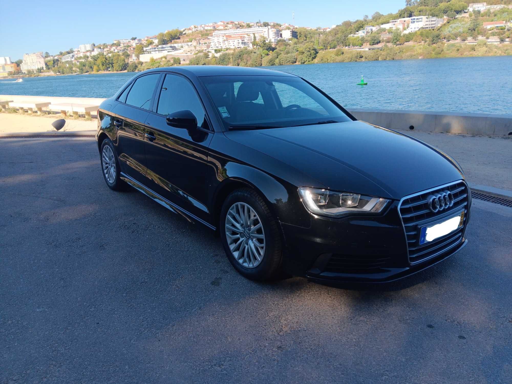 Audi A3 Limousine 1.6 TDI Ultra Nacional