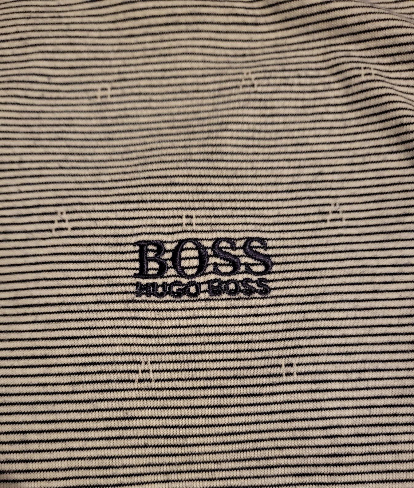 T-shirt dla chłopca Hugo Boss  Rozmiar XS