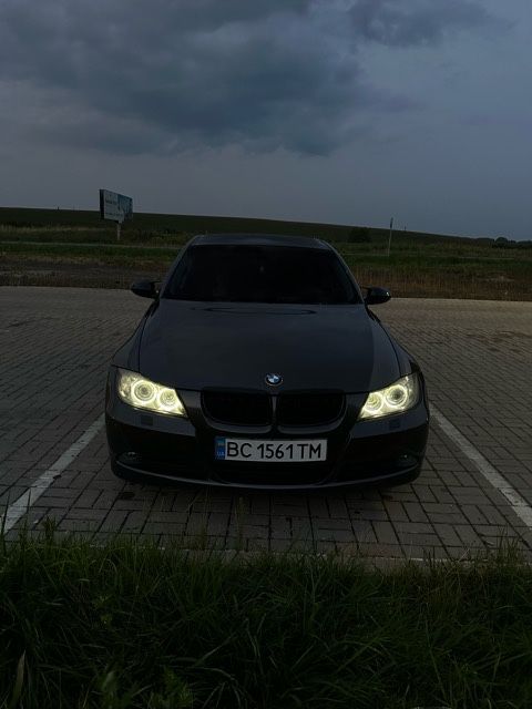 Продам Bmw 3 seria  e90