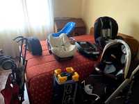 Acessórios de bebé NOVOS - Carrinhos, cadeiras auto, cama viagem