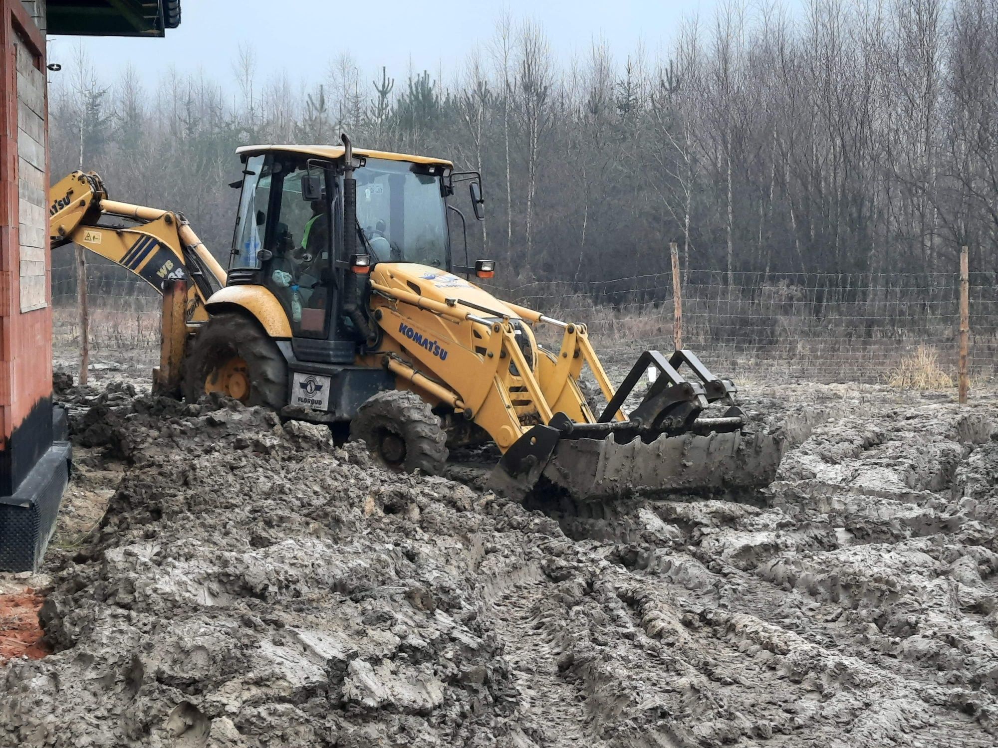 Usługi koparko-ładowarką,koparka, mecalac, transport maszyn