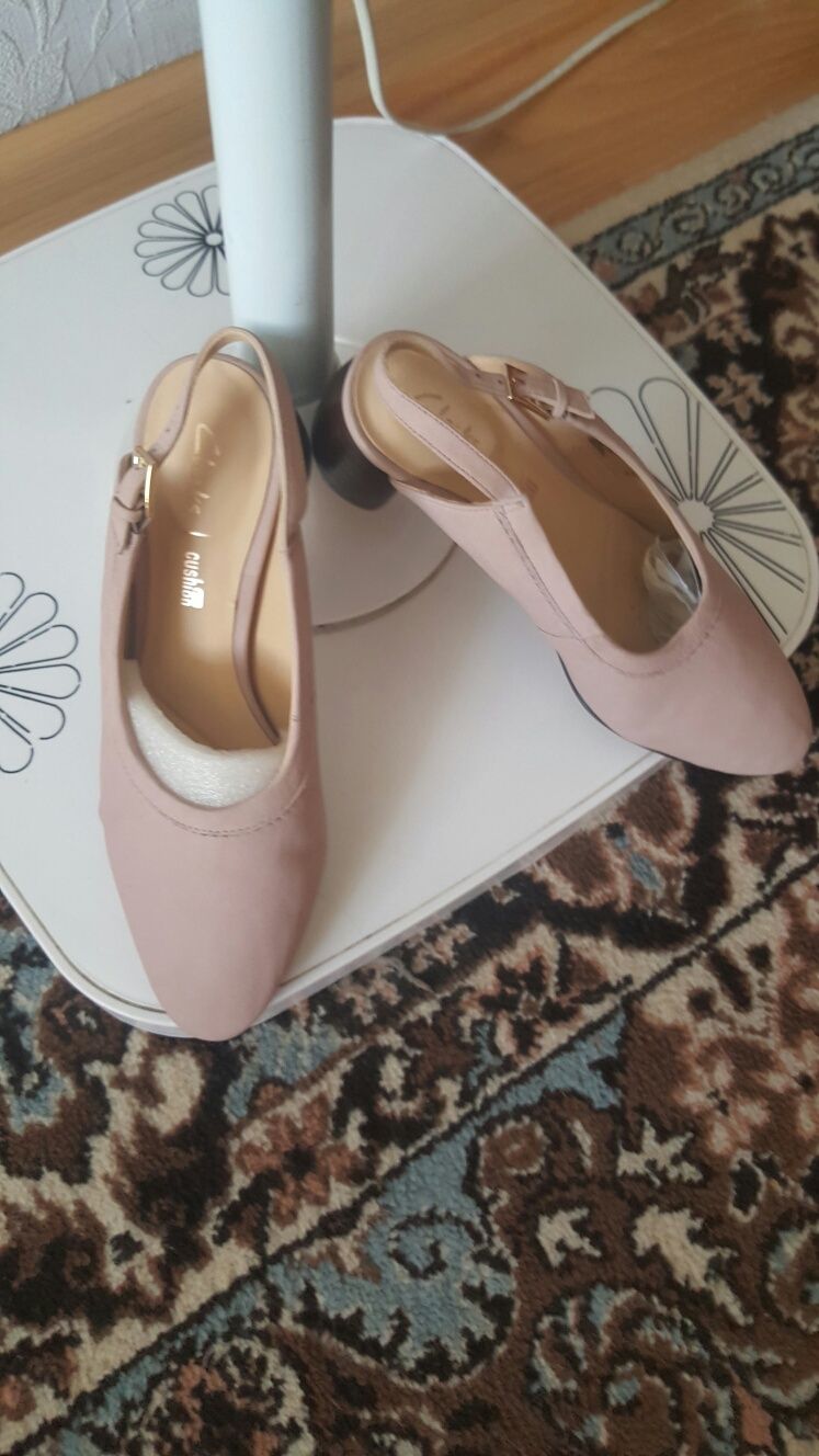 Туфлі Clarks натуральна шкіра,