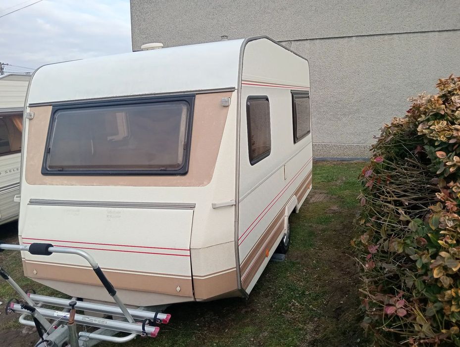 Dethleffs  Przyczepa kempingowa 4 osobowa ładnie utrzymana DMC 900 kg