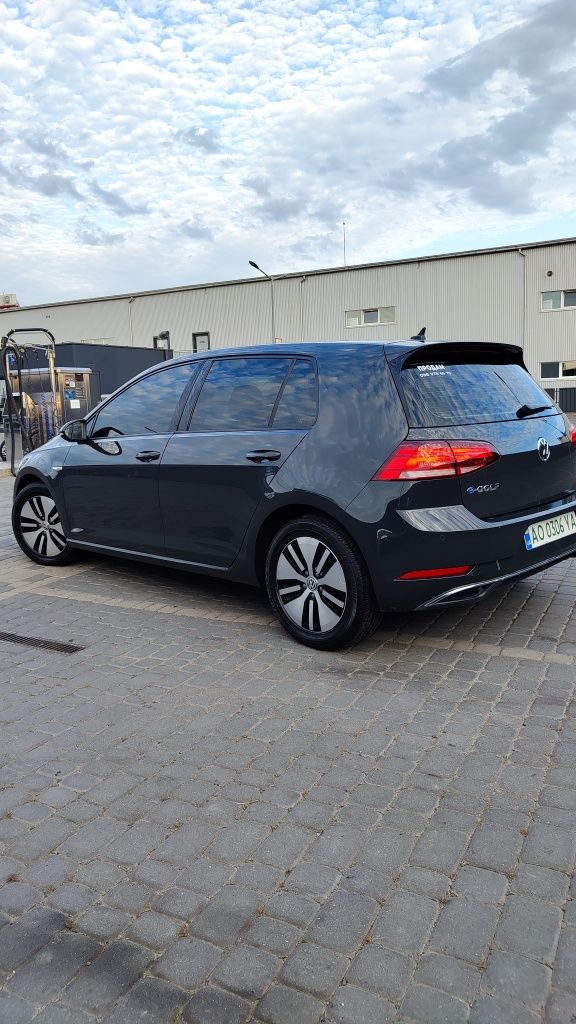 Продам E-Golf 36kw