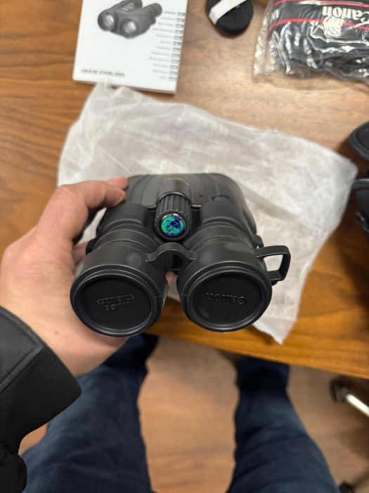 Бінокль Canon 10x42L IS WP