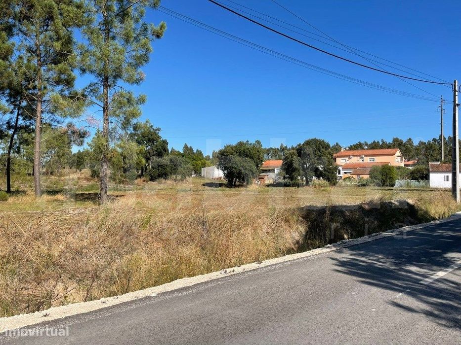 Terreno Rústico com área urbanizável - 31.600 m²