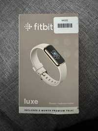 Фітнес-браслет Fitbit Luxe Lunar White