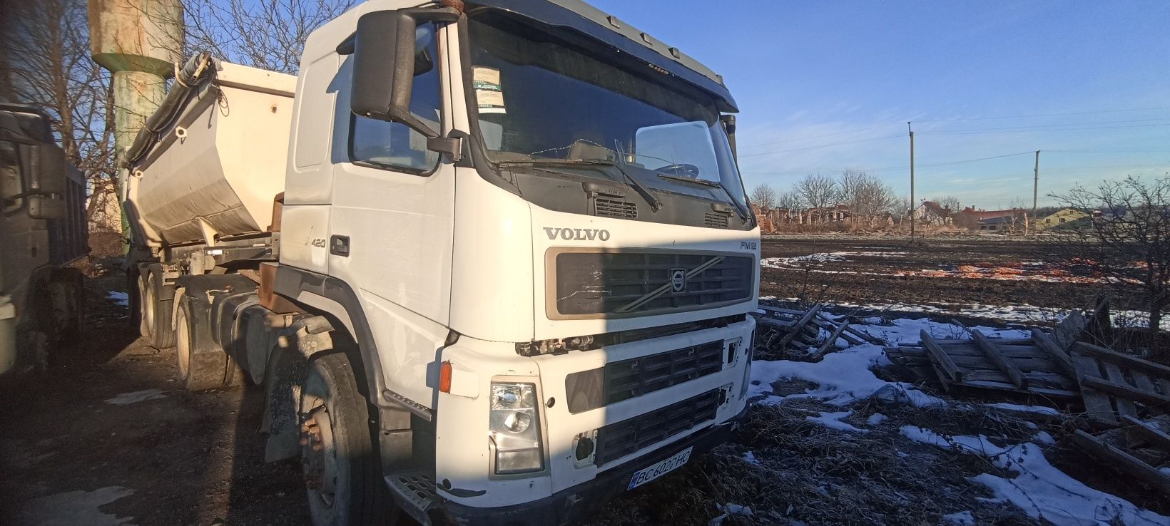 Volvo fm 12 420 4x4 з приціп самоскид 22м³