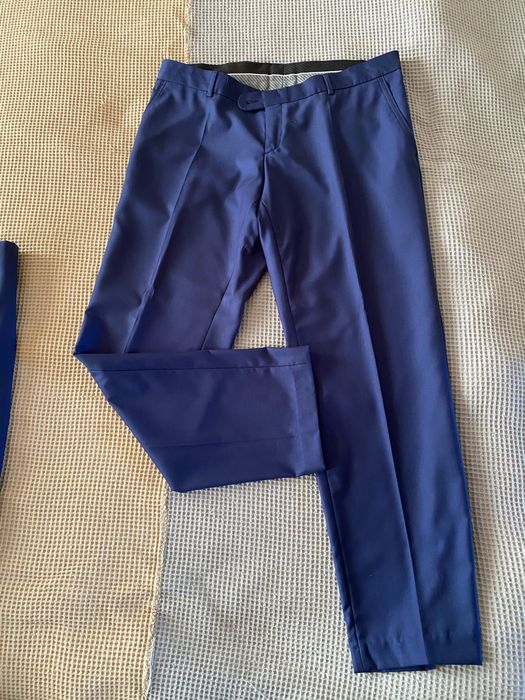 Продам мужской деловой костюм