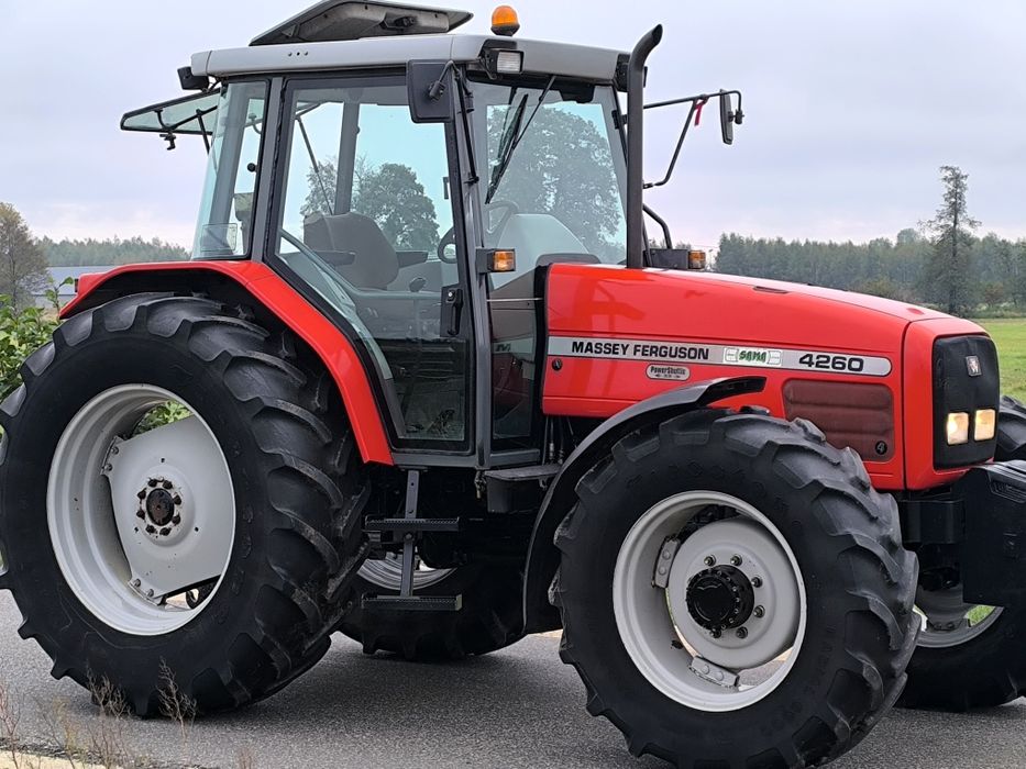 Ciągnik ## Massey Ferguson 4260 # Stan idealny Oryginał (ursus, Zetor)