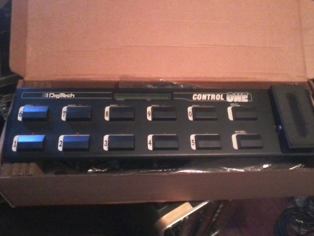 digitech (remote foot controleer..control one