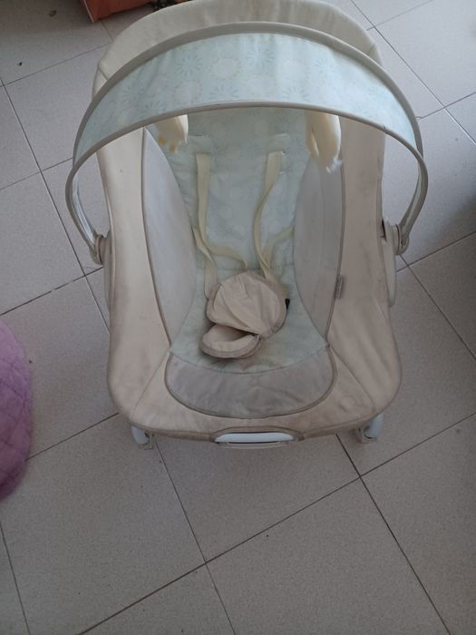 Espreguiçadeira de crianca da marca pre natal