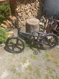 rower bmx czarny