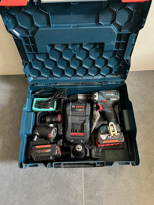 Безщітковий Акум.шуруповерт-робот Bosch GSR 18V-60FC