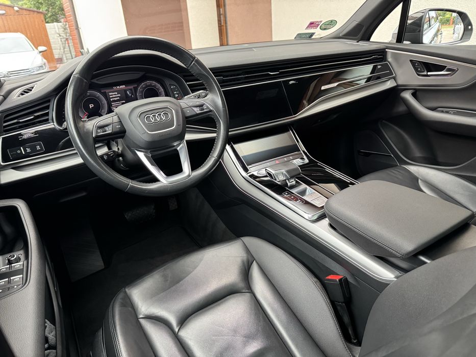 Audi Q7 50Tdi_Pneumatyka_Oś Skrętna_21 Koła_Panorama_Hak_Matrix_Salon!