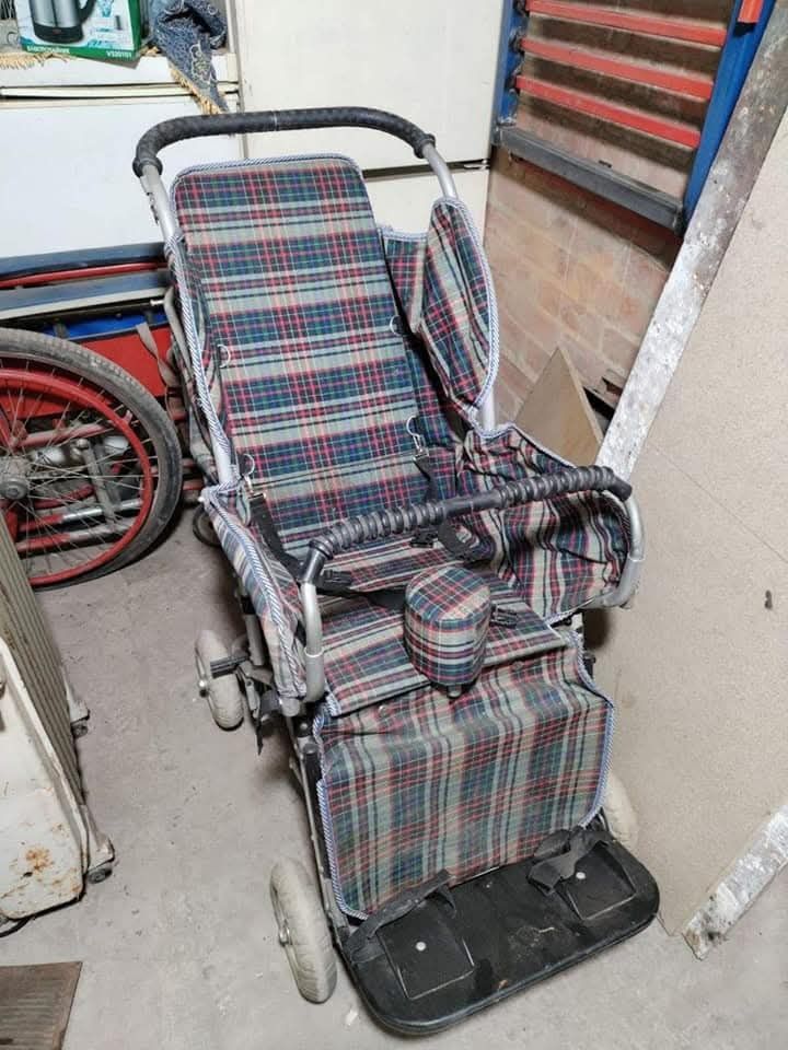 Продам инвалидная коляску