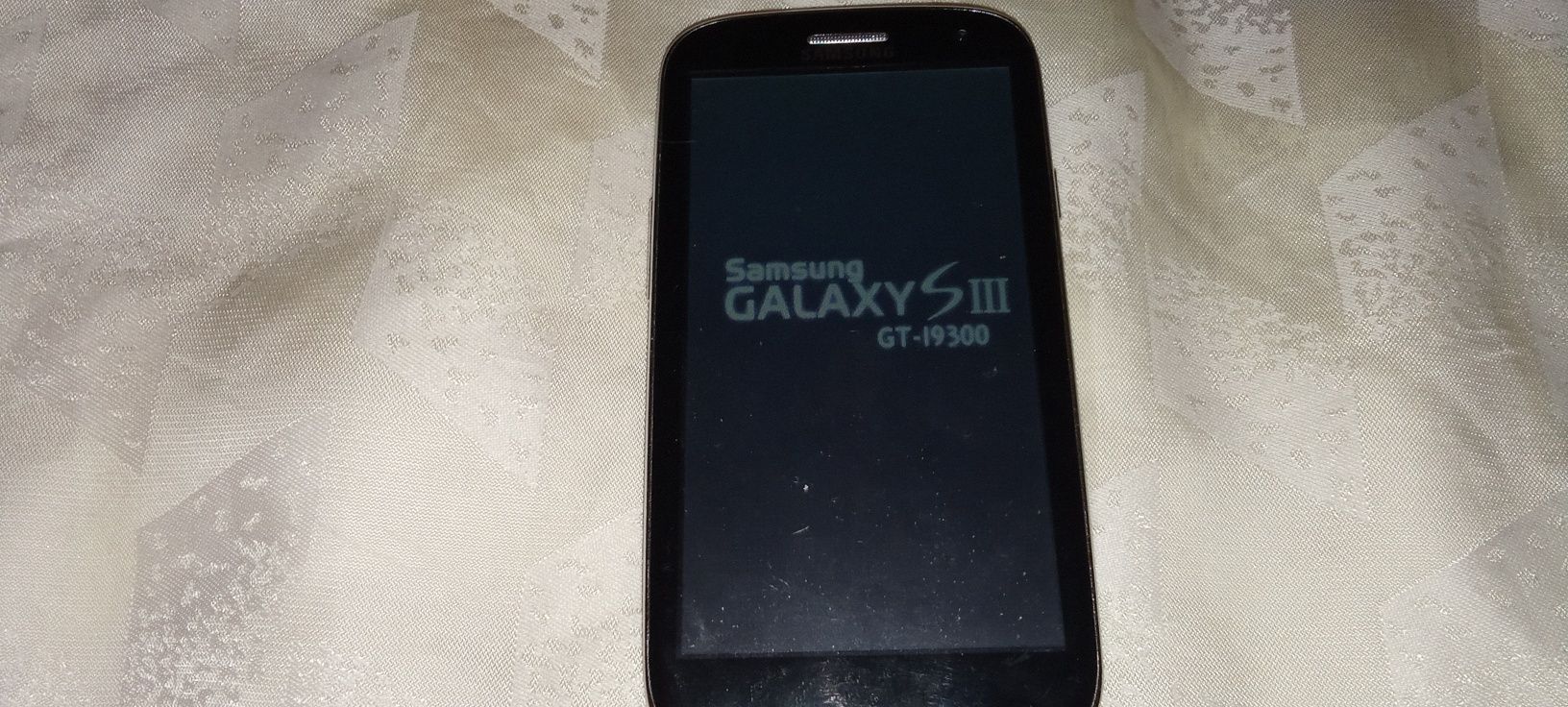 Телефон Samsung GT l 9300