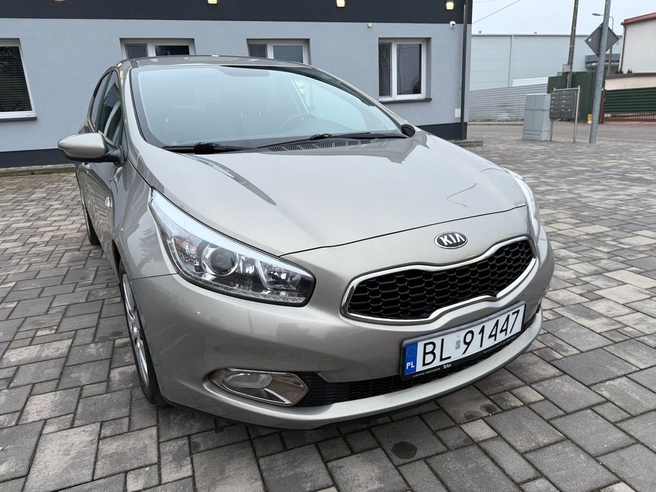 Kia Ceed 1.4 benzyna* oryginalny lakier* serwisowana* bezwypadkowa*