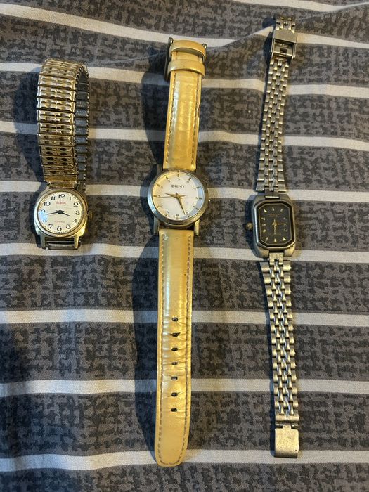 Продам часы цена договорная , состояние очень хорошее.