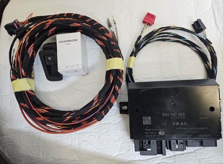 Оригінальний фаркоп VW Passat B8 Variant