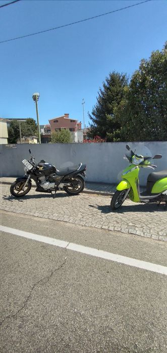 Scooter 300c.c Honda e Piaggio + Honda CB 500c.c de 2000 Porto GDM