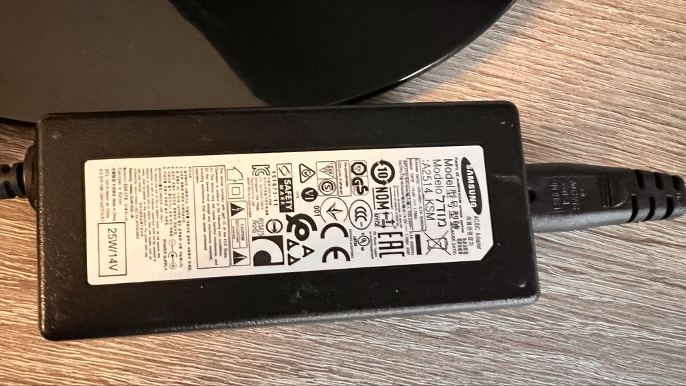 Монітор Samsung S24D300H