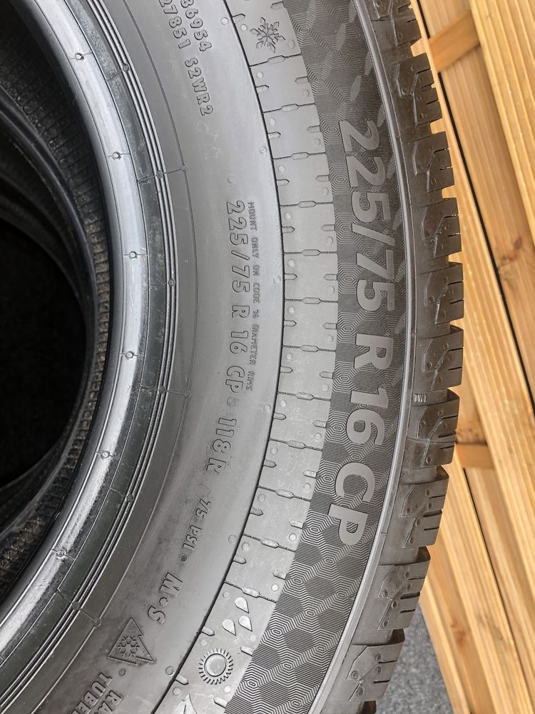Nowe opony caloroczne continental 225/75/16 cp  camper