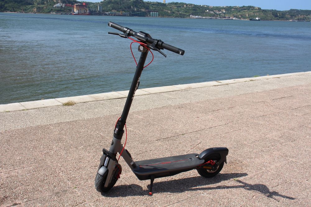 Segway Ninebot F3 Pro - Like New + Warranty + Smart Features