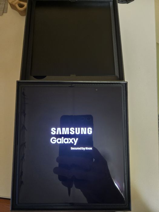 Galaxy Fold 7 — 512 GB / 16GB

Телефон у відмінному стані, використову