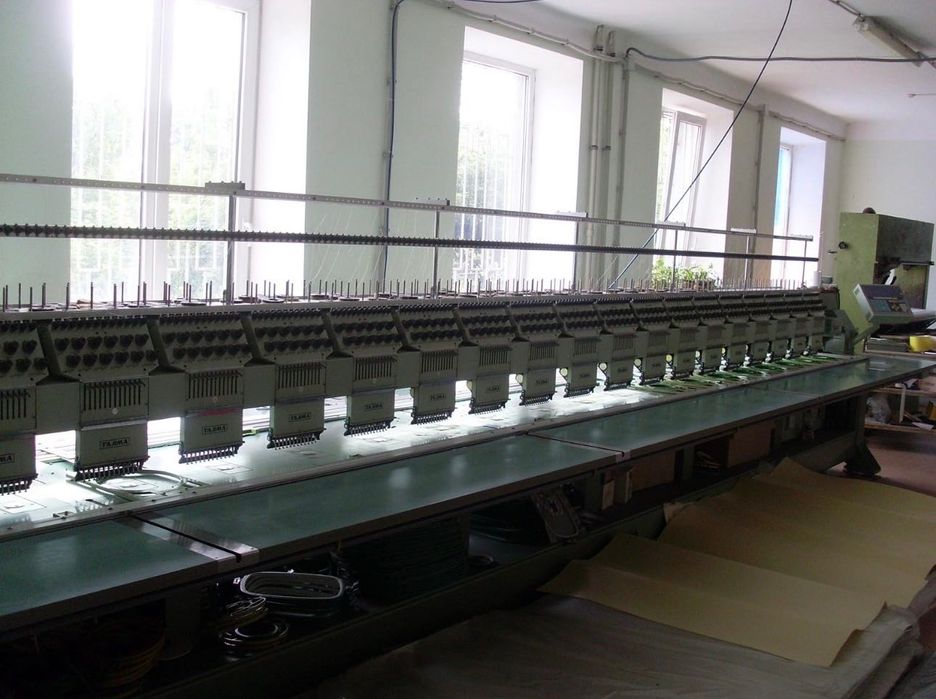 Вишивальна машина TAJIMA TMEG-XG1218-S (поле вишивки 550×330 мм)