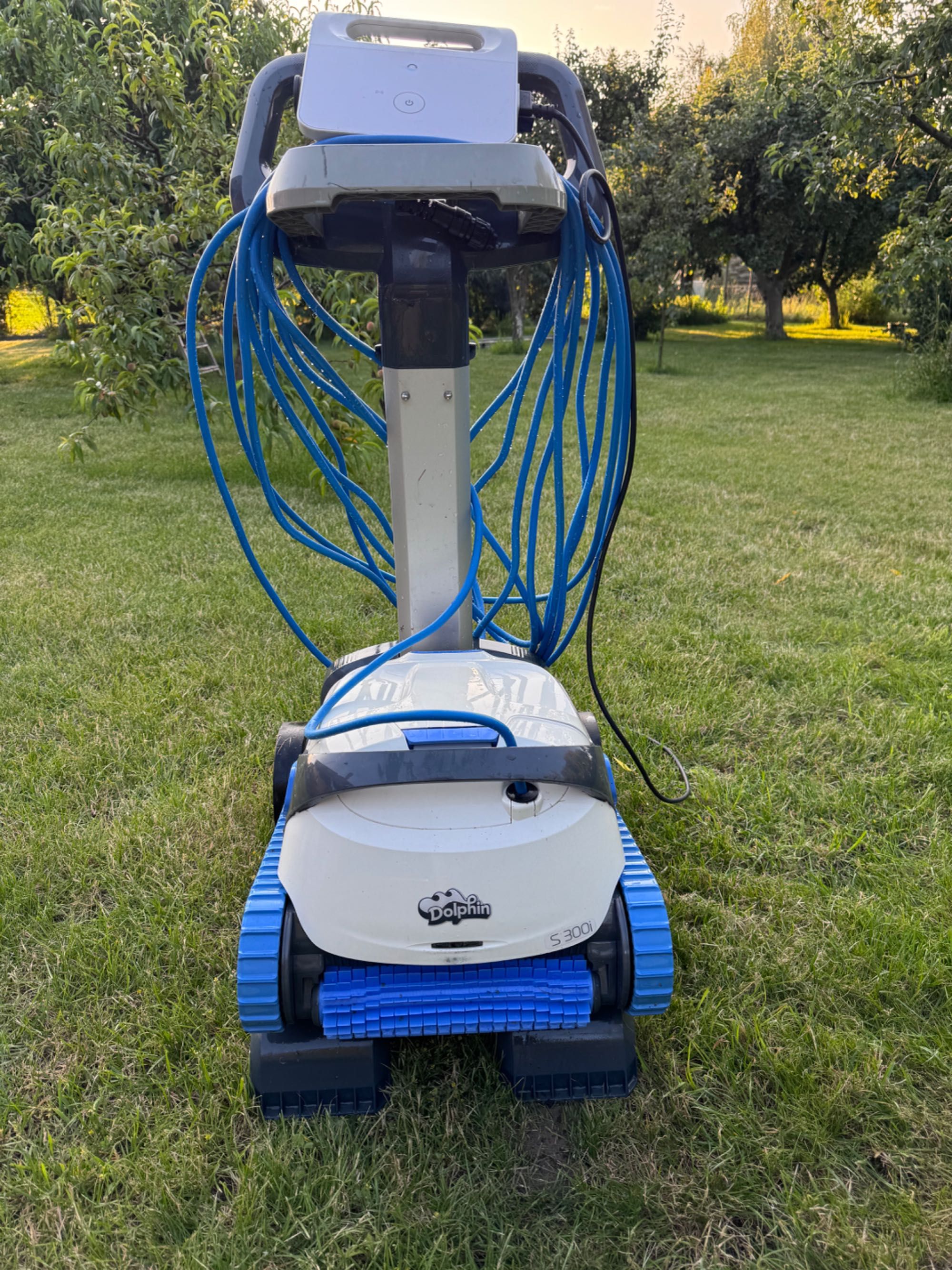 Odkurzacz  do  basenu  DOLPHIN S300I
