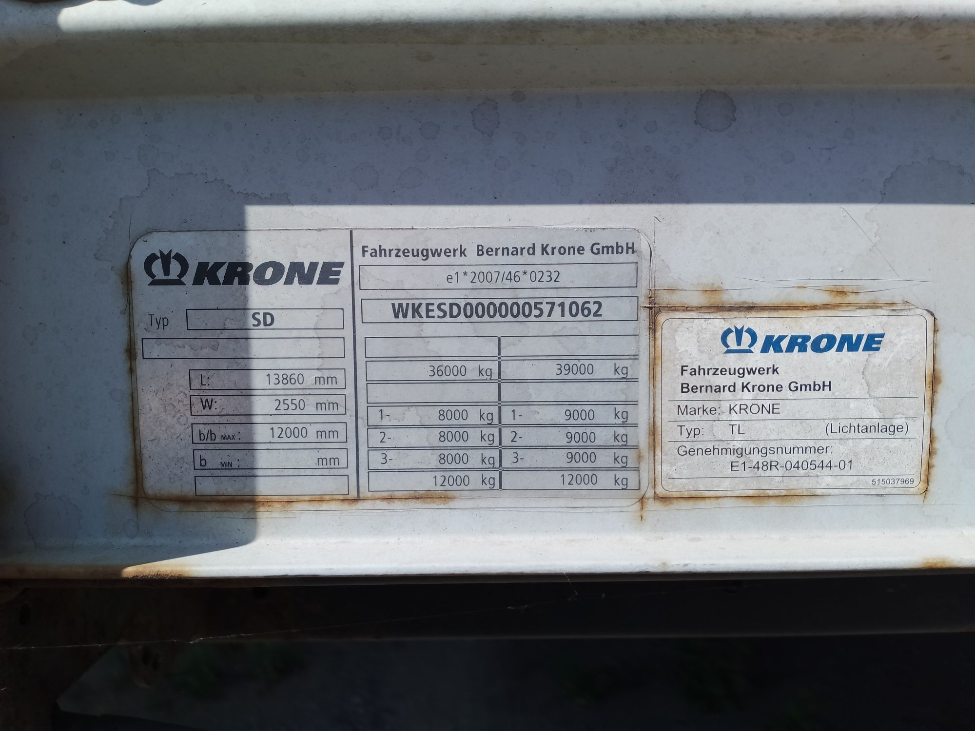 Продам напівпричіп Krone SD