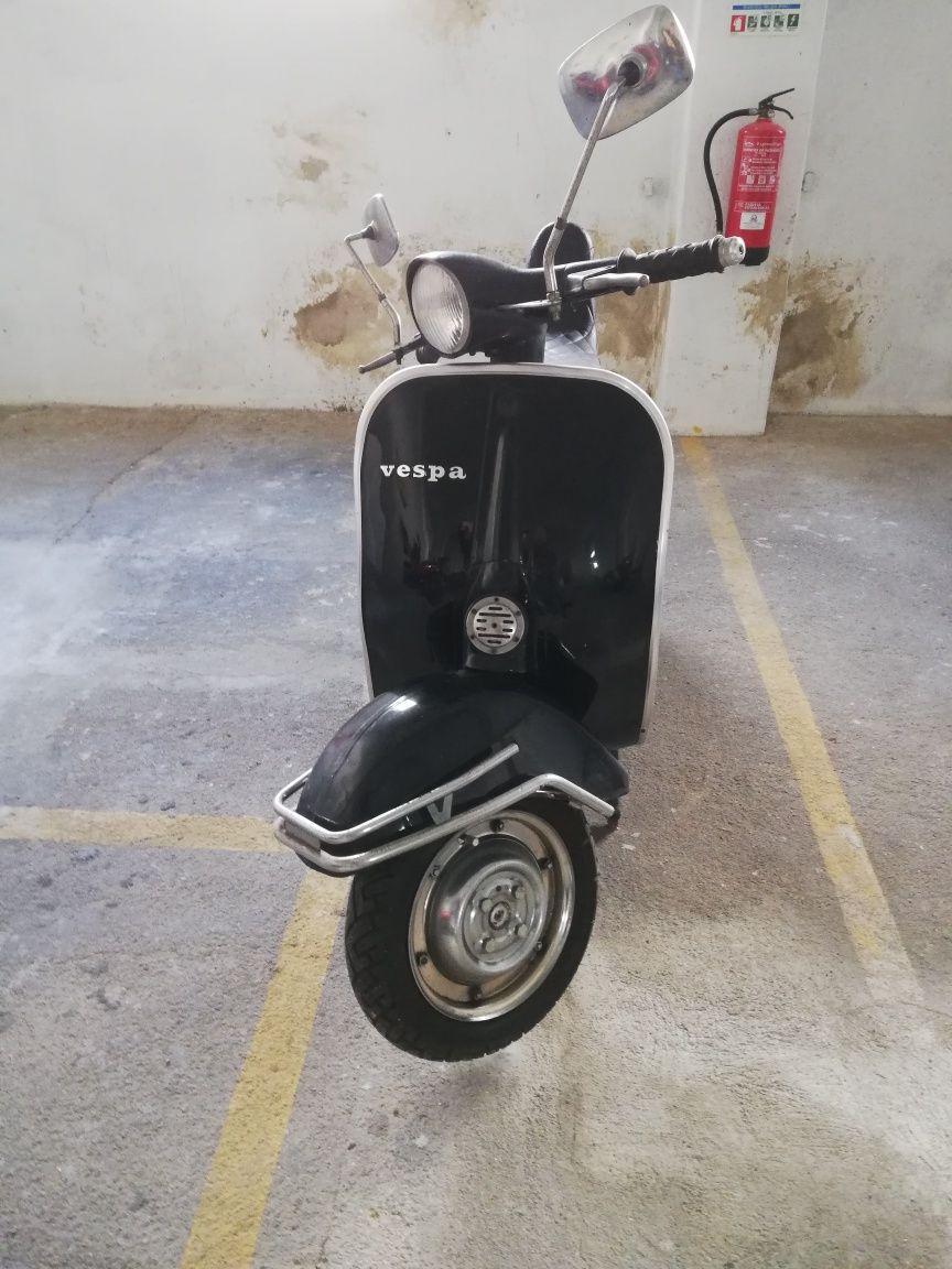 Vespa 50s recuperada