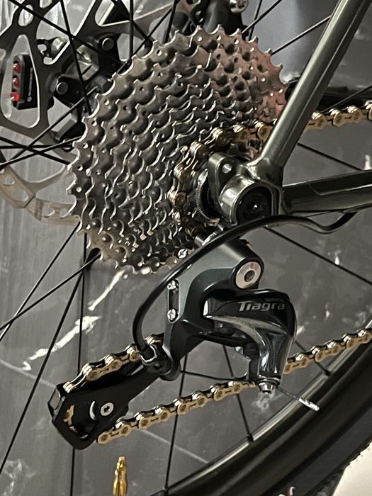 Rower elektryczny cannondale gravel karbonowe koła