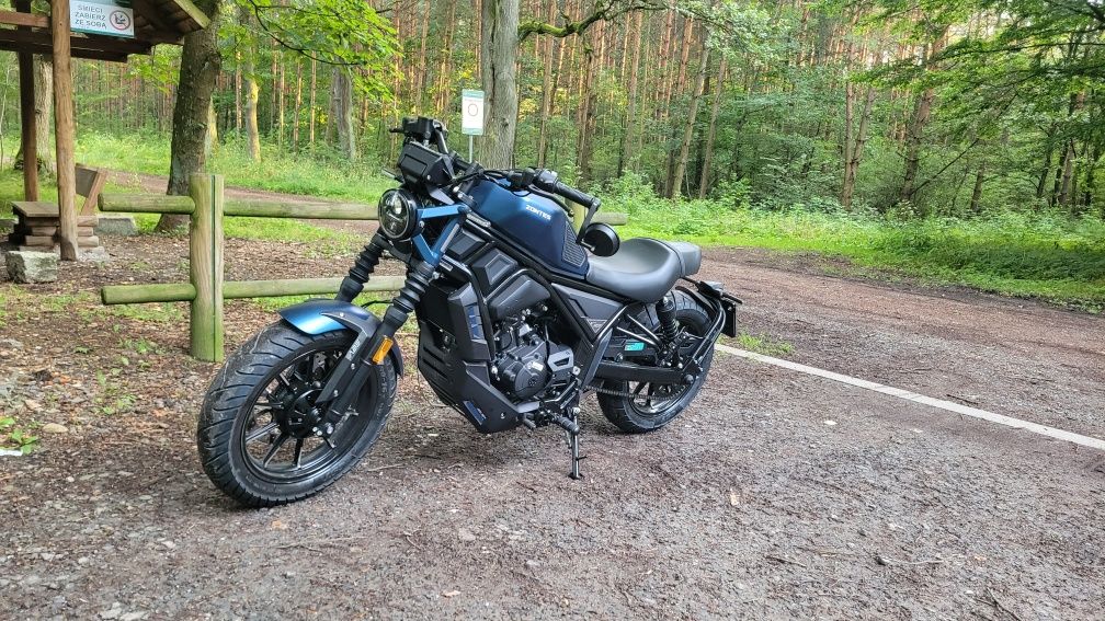 Wynajem motocykla, prawko kat. B, Zontes 125C, Pożycz Moplika