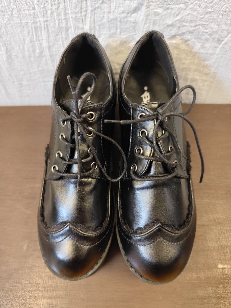 Sapatos com plataforma
