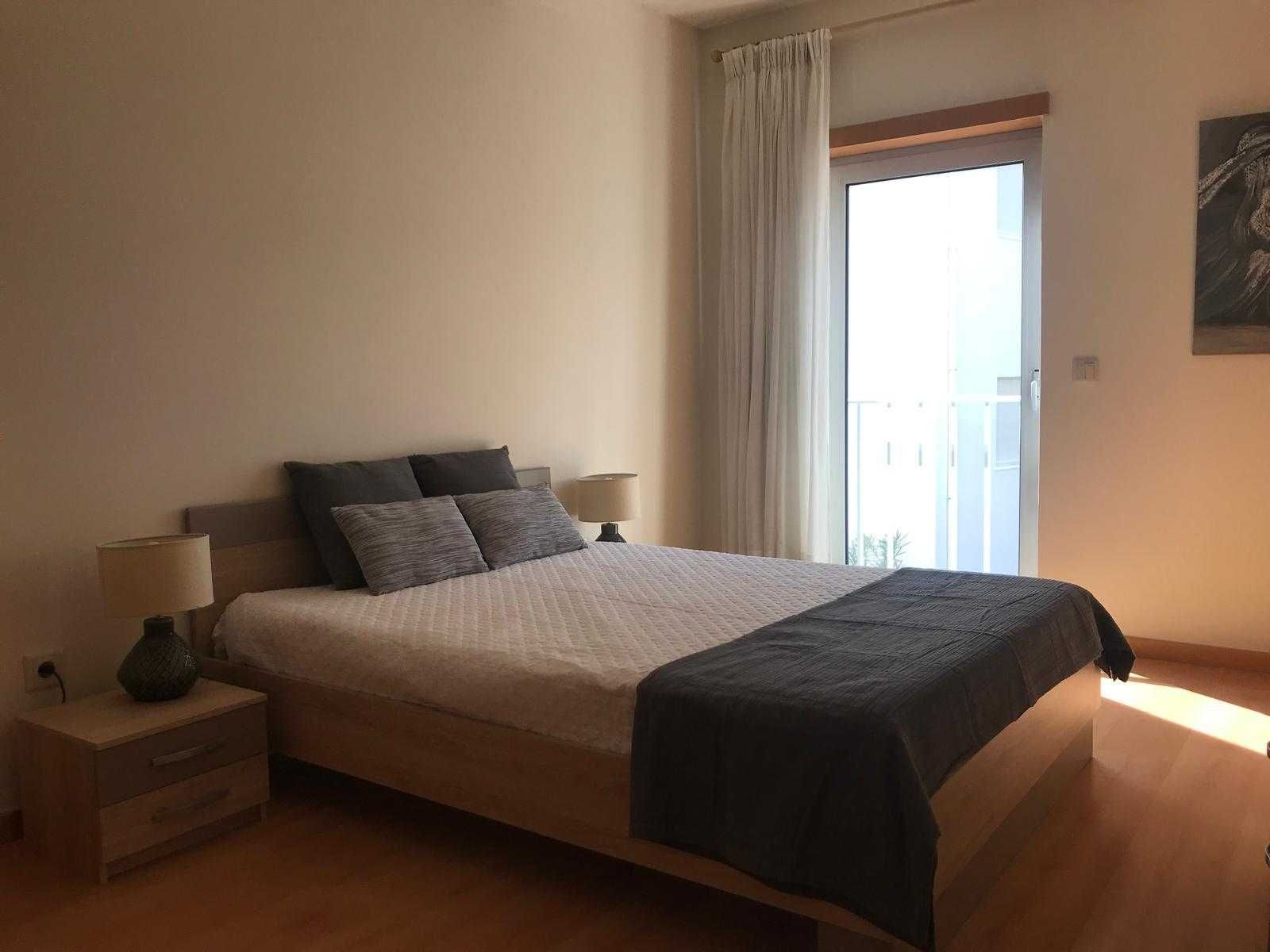 Apartamento com piscina para férias