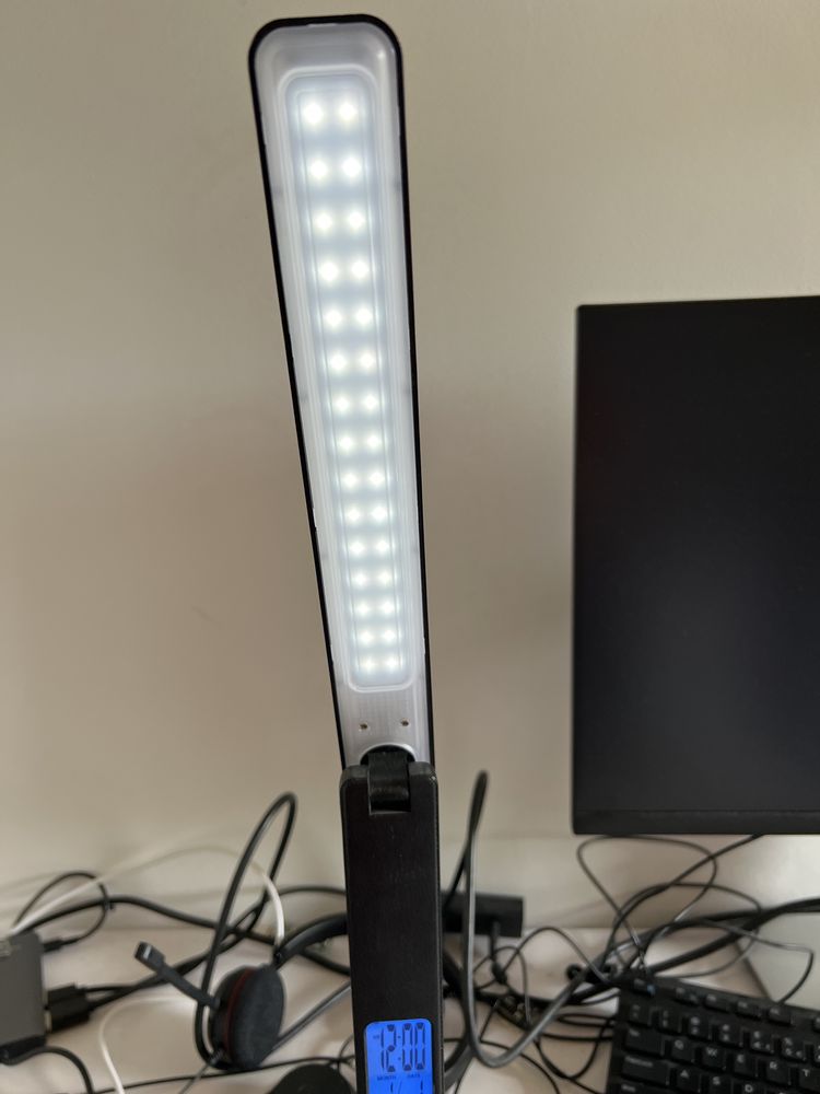 Lampka na biurko usb