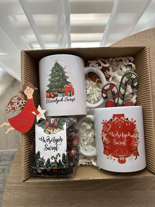 Zestaw prezentowy z kubkami świątecznymi