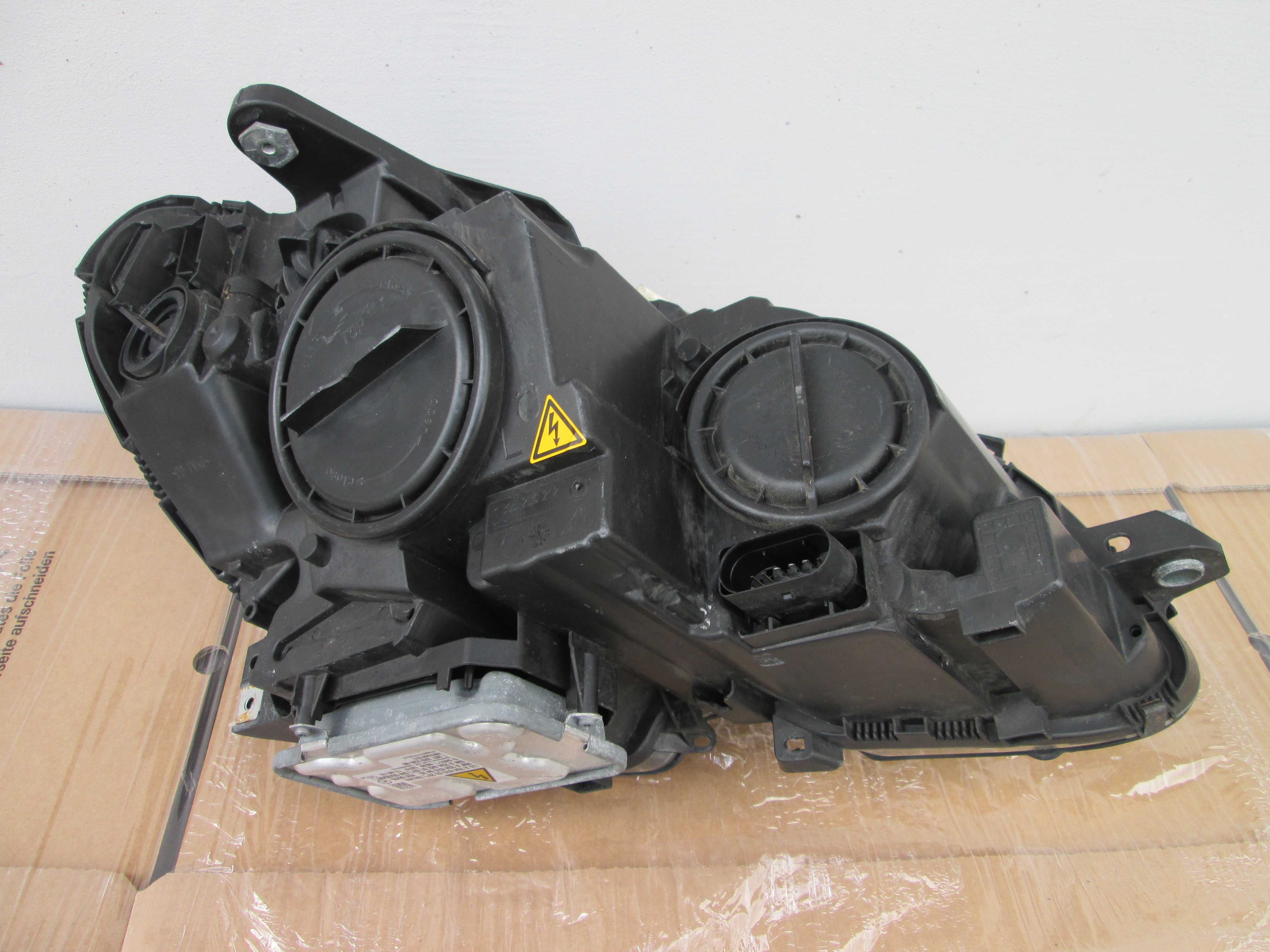 Lampa Mercede C Klasa   W204   Bi- Xenon lewy kompletny przed liftem