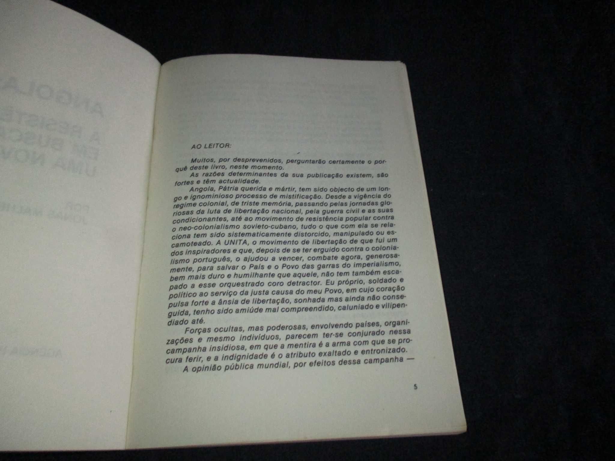 Livro Angola a resistência em busca de uma nova nação Jonas Savimbi