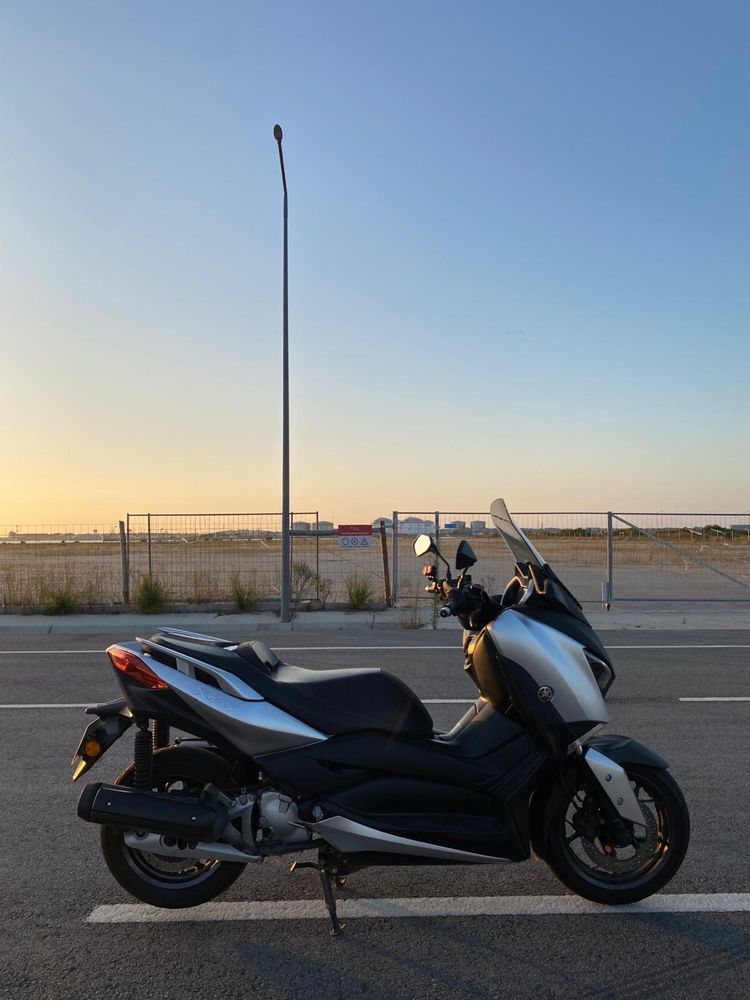 Yamaha Xmax 125cc