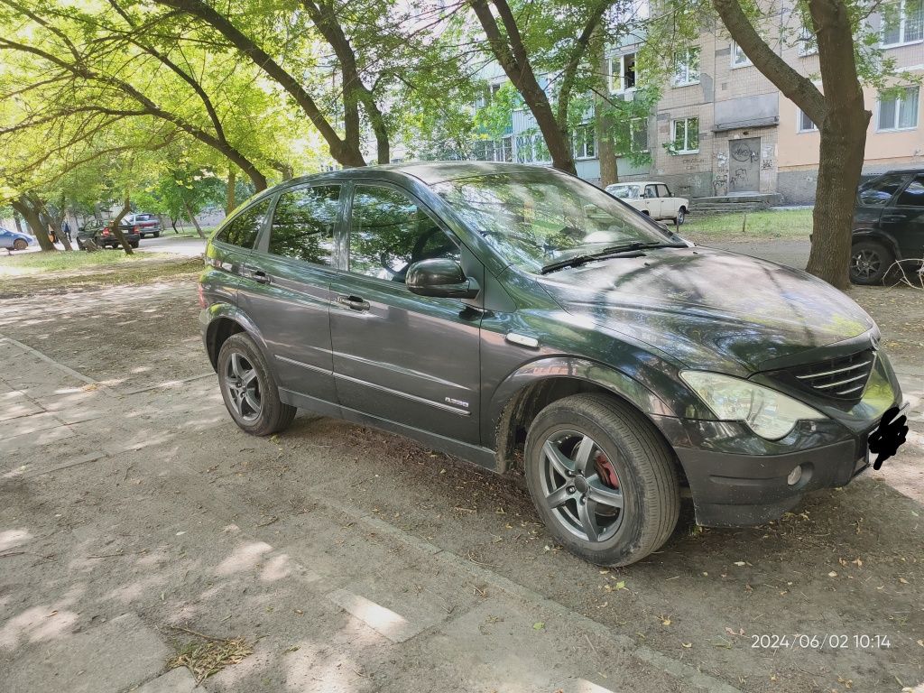 Продам семейную машинку
