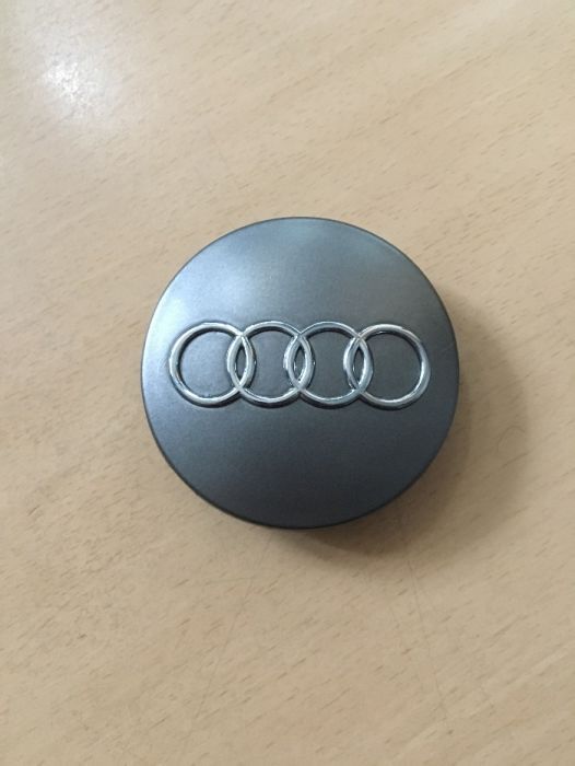 Колпачки заглушки на литой диски Audi 8D0601170 68мм