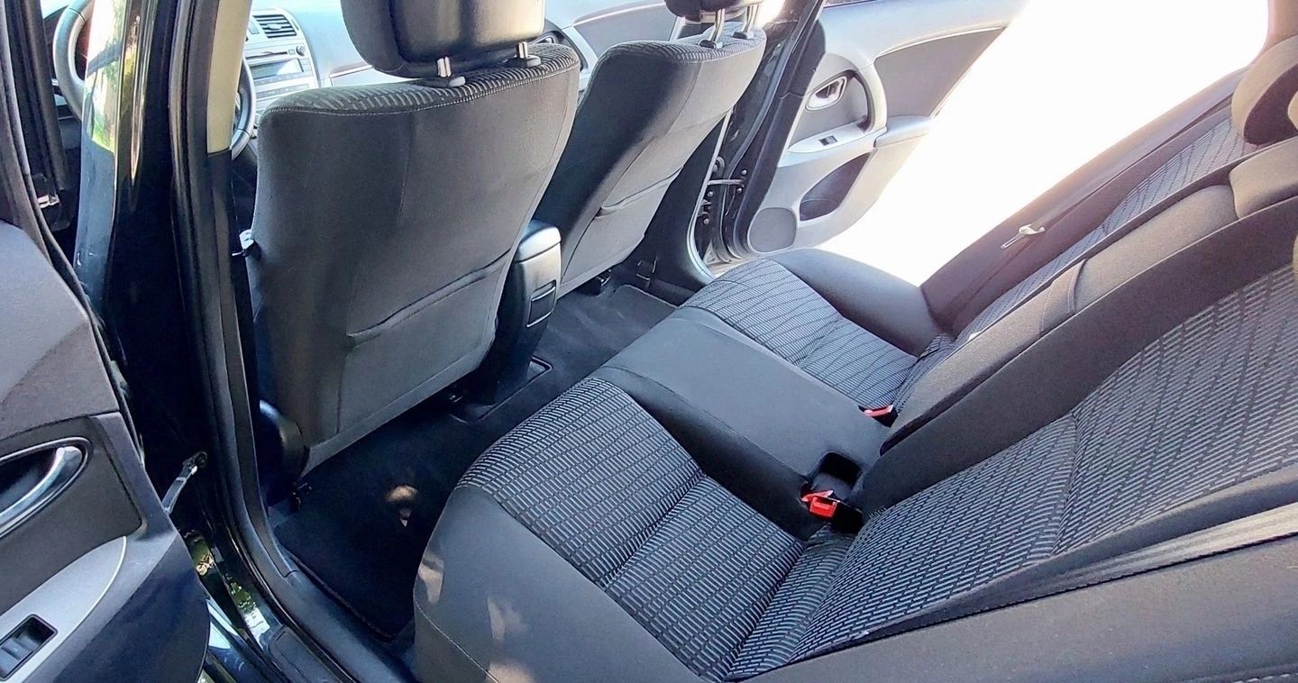 Toyota Avensis 2.0 Combi