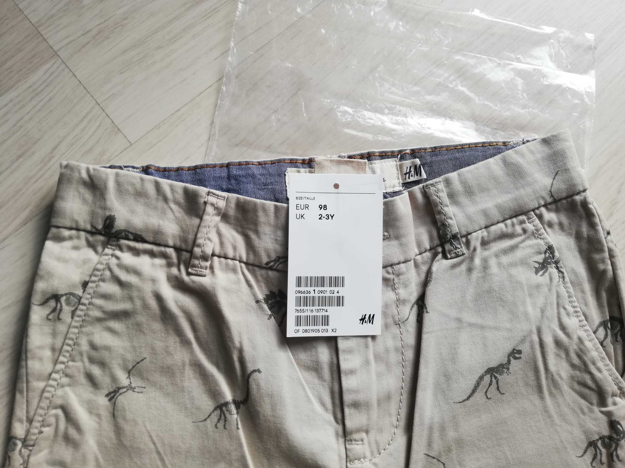 Calções/bermudas menino chino bege estampado dinossauros "H&M"