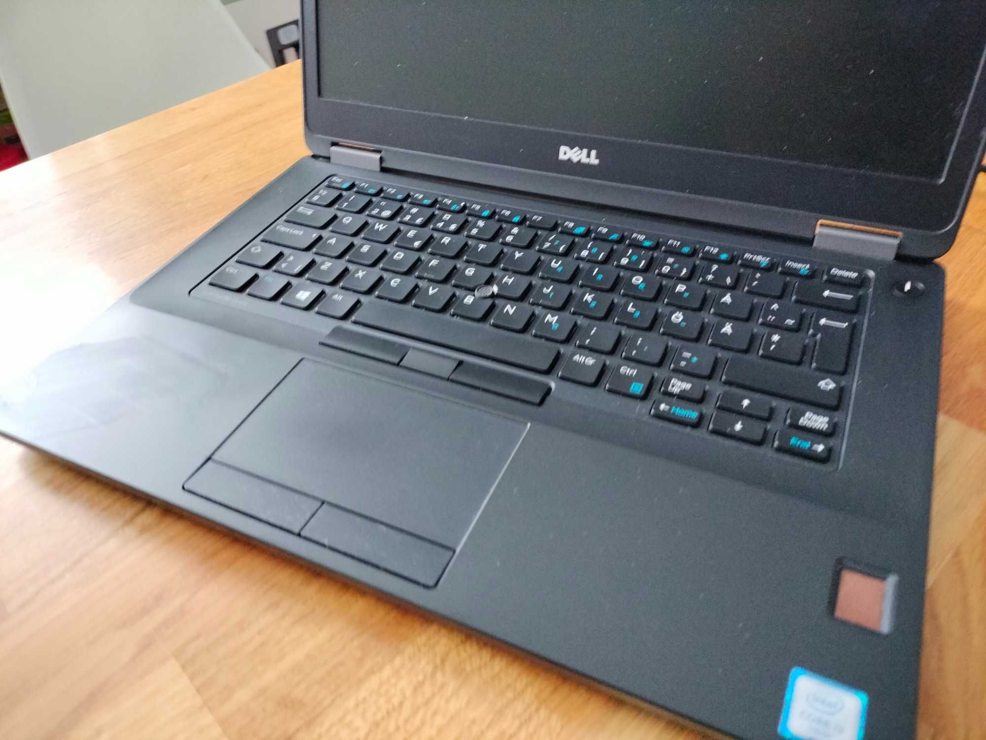 Dell Latitude E5470 i3-6100U 8GB 250GB Windows 10 Home 2,3 GHZ ładny