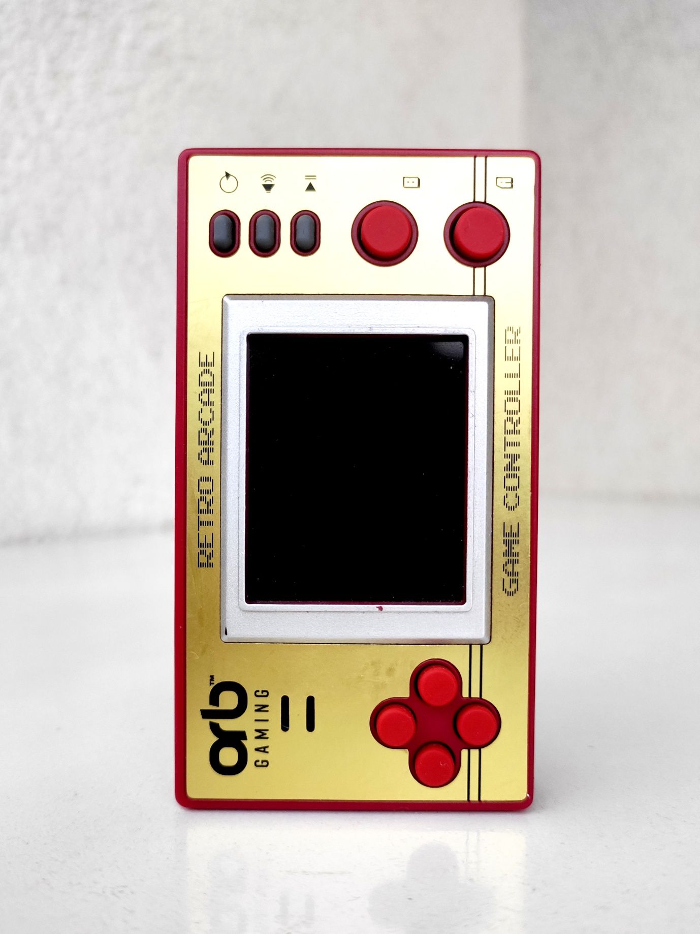 Mini Retro Games Console.