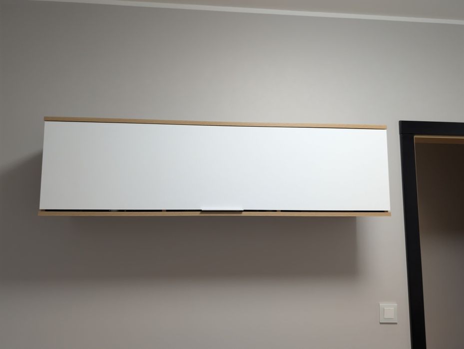 Szafka, półka, wisząca toaletka- komoda, witryna,